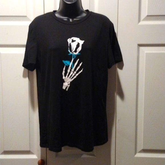 Shein Gothic Tee M - Picture 1 of 4